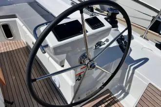 Thumbnail von Beneteau Oceanis 40.1