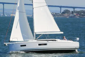 Thumbnail von Beneteau Oceanis 37.1