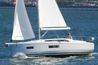 Thumbnail von Beneteau Oceanis 37.1