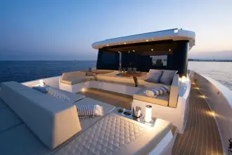 Thumbnail von De Antonio Yachts D60