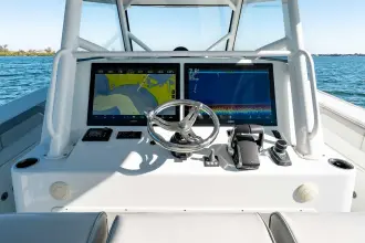 Thumbnail von Yellowfin 42 Offshore