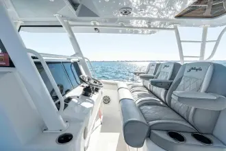 Thumbnail von Yellowfin 42 Offshore