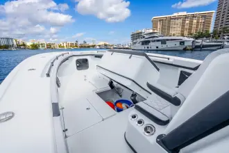 Thumbnail von Yellowfin 39 Offshore