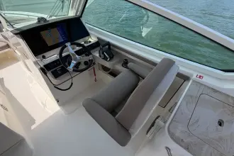 Thumbnail von Boston Whaler 280 Vantage