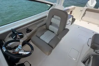 Thumbnail von Boston Whaler 280 Vantage
