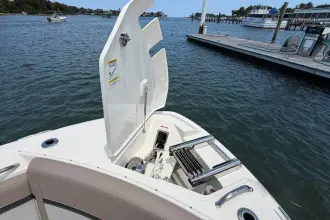 Thumbnail von Boston Whaler 280 Vantage