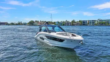 Thumbnail von Sea Ray 370 Sundancer Outboard
