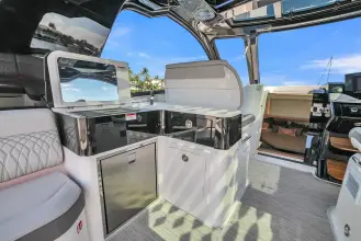 Thumbnail von Sea Ray 370 Sundancer Outboard