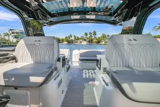 Thumbnail von Sea Ray 370 Sundancer Outboard