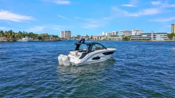 Thumbnail von Sea Ray 370 Sundancer Outboard