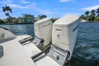 Thumbnail von Sea Ray 370 Sundancer Outboard
