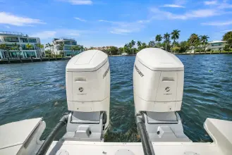 Thumbnail von Sea Ray 370 Sundancer Outboard