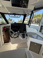 Thumbnail von Boston Whaler 350 Realm