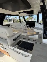 Thumbnail von Boston Whaler 350 Realm