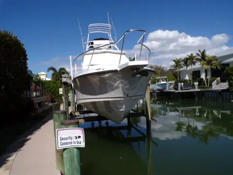 Boston Whaler 345 Conquest