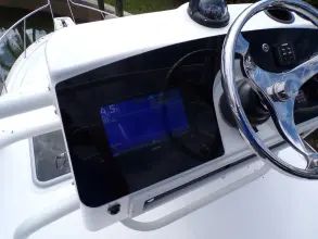 Thumbnail von Boston Whaler 345 Conquest