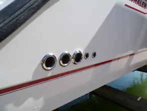 Thumbnail von Boston Whaler 345 Conquest