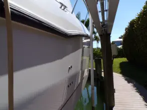 Thumbnail von Boston Whaler 345 Conquest