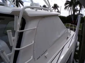Thumbnail von Boston Whaler 345 Conquest