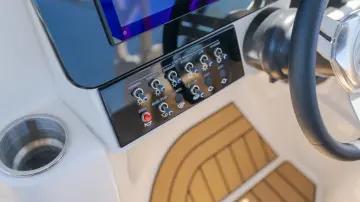 Thumbnail von Sea Ray SDX 250 Outboard