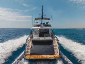 Thumbnail von Azimut S8