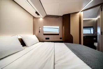 Thumbnail von Azimut S8