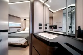 Thumbnail von Azimut S8
