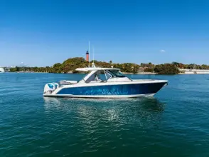 Thumbnail von Tiara Yachts 38 LS MISS MARIE