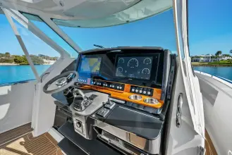 Thumbnail von Tiara Yachts 38 LS MISS MARIE