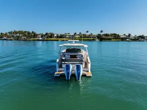 Thumbnail von Tiara Yachts 38 LS MISS MARIE