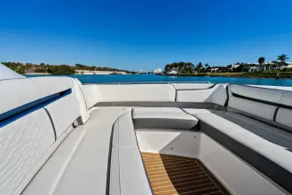 Thumbnail von Tiara Yachts 38 LS MISS MARIE