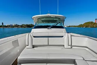 Thumbnail von Tiara Yachts 38 LS MISS MARIE