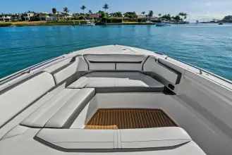 Thumbnail von Tiara Yachts 38 LS MISS MARIE