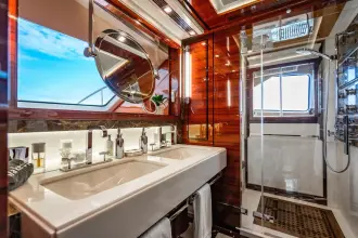 Thumbnail von Benetti 121 Classic