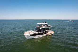 Thumbnail von Galeon 620 FLY