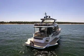Thumbnail von Galeon 620 FLY
