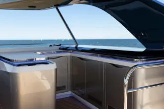Thumbnail von Galeon 620 FLY