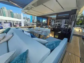 Thumbnail von De Antonio Yachts D60