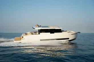 Thumbnail von De Antonio Yachts D60