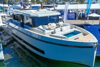 Thumbnail von De Antonio Yachts D60