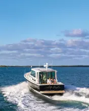 Thumbnail von Back Cove 372 Express