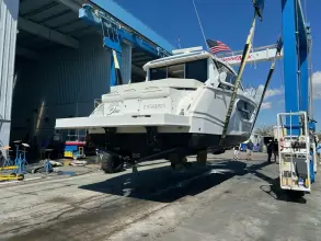 Thumbnail von Cruisers Yachts 42 Cantius