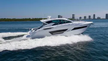 Cruisers Yachts 42 Cantius