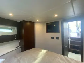Thumbnail von Cruisers Yachts 42 Cantius