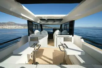 Thumbnail von De Antonio Yachts D50