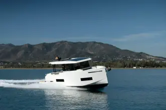 Thumbnail von De Antonio Yachts D50