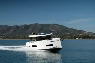 Thumbnail von De Antonio Yachts D50
