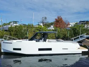 Thumbnail von De Antonio Yachts D42