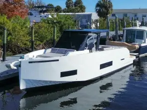 Thumbnail von De Antonio Yachts D42