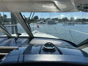 Thumbnail von Tiara Yachts 3500 Sovran
